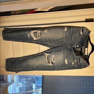 Men's Distressed Blue Jeans